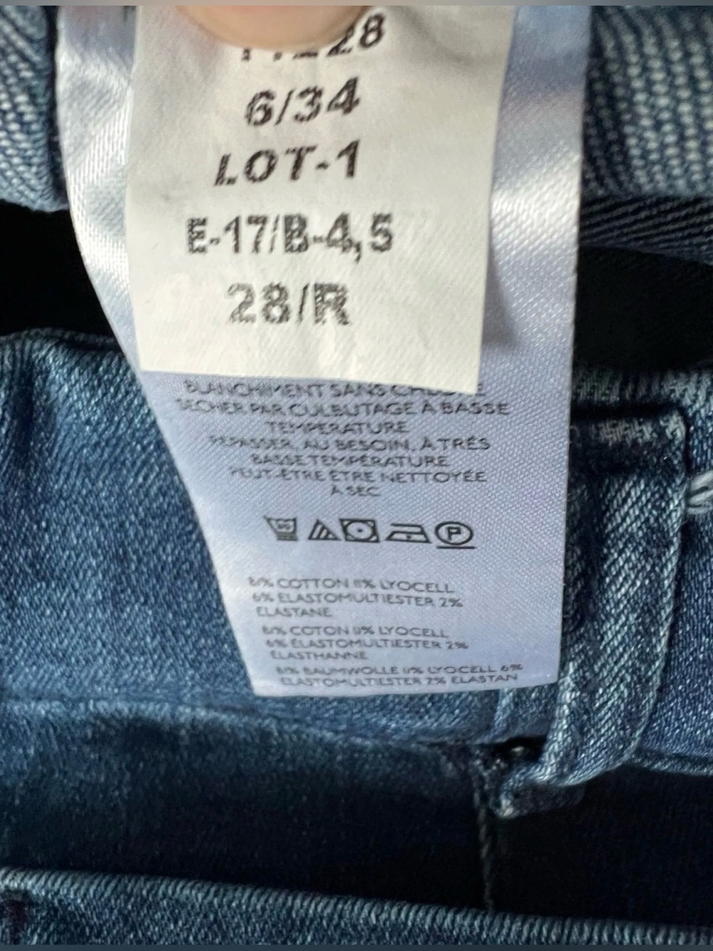 Anthropologie The Colette Cropped High-Rise Wide-Leg Sequin Jeans in Size 28R - Picture 6 of 7
